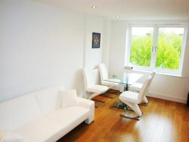 			1 Bedroom, 1 bath, 1 reception Flat			 Malvern Road, MAIDA VALE/QUEENS PARK